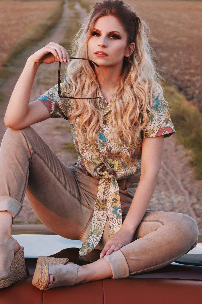 Queen Kerosin Bluse mit hawaiianischem Muster Super Rabatt