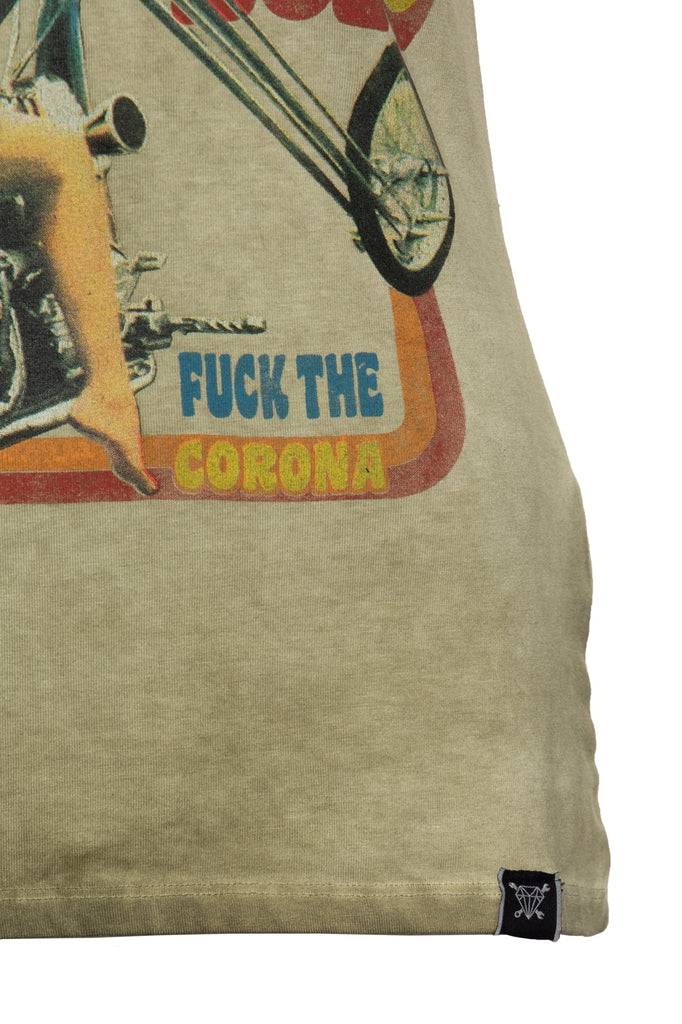 Queen Kerosin Slim Fit T-Shirt mit Retro-Print und Oilwash-Effekt «Velden Village 2020» Fabrikladen