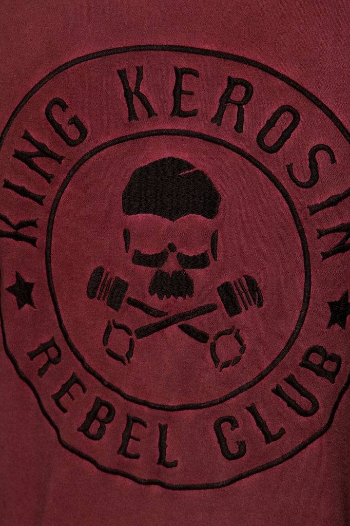 Queen Kerosin Longsleeve mit gestreiften Ärmeln und Stickerei im Rücken «Tough as Nails» Meist gekauft