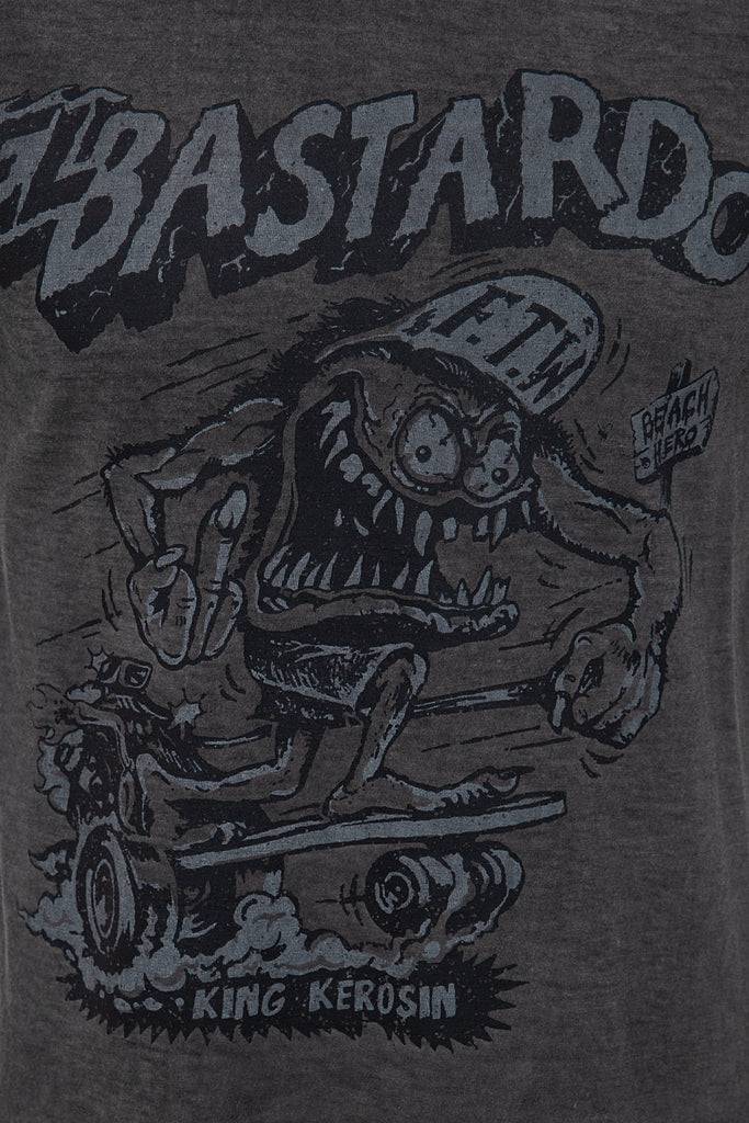 Queen Kerosin Oil Washed Print T-Shirt im Used Look «El Bastardo» Preisnachlass