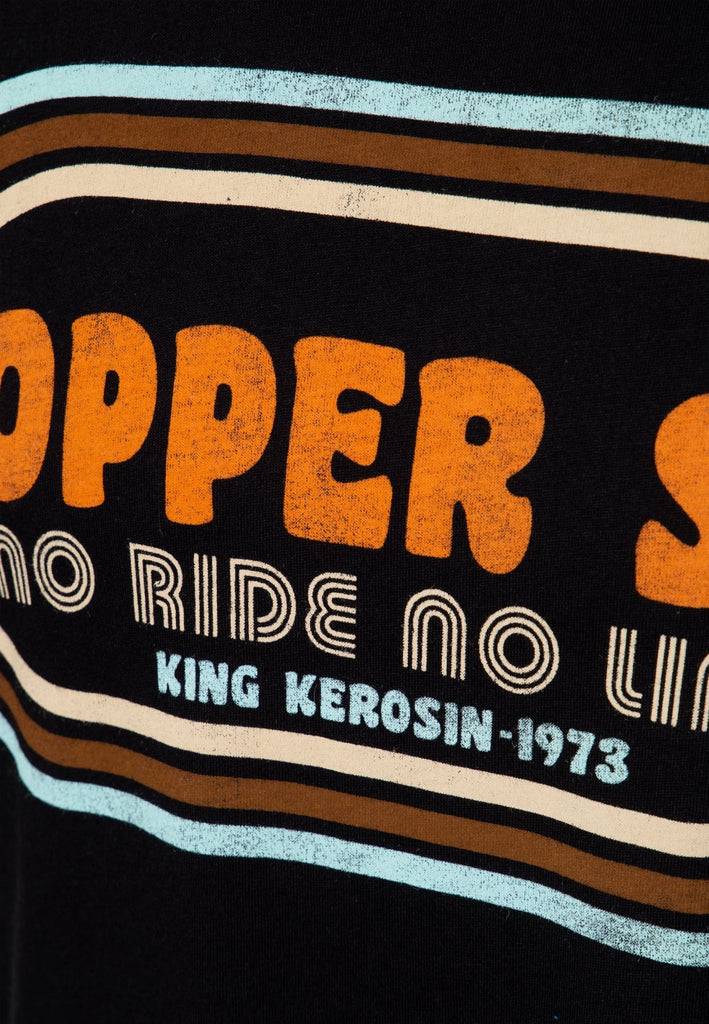 Queen Kerosin T-Shirt mit Print und farbigen Absteppungen «Chopper Sh*t» Weihnachtsangebot
