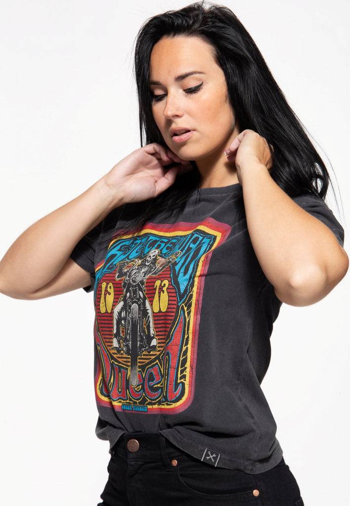Queen Kerosin Acid Wash T-Shirt «Hit the Road Queen» Räumungsverkauf
