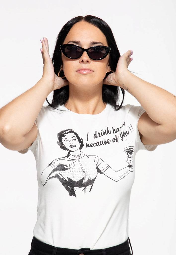Queen Kerosin Retro T-Shirt «I drink hard» Sonderangebote