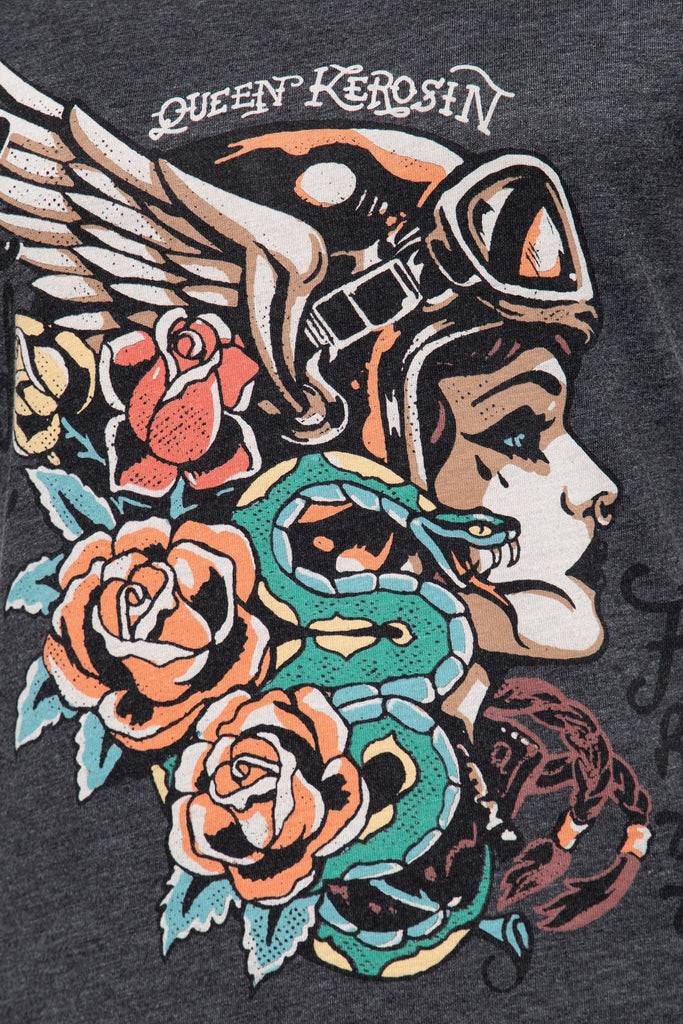 Queen Kerosin Sleveless Enzymewash Shirt «Snake Girl» Begrenzt auf 3 Tage