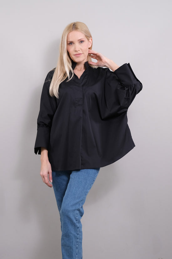 Soluzione Bluse mit 7/8 Ballonärmel Bianca Saisonale Angebote